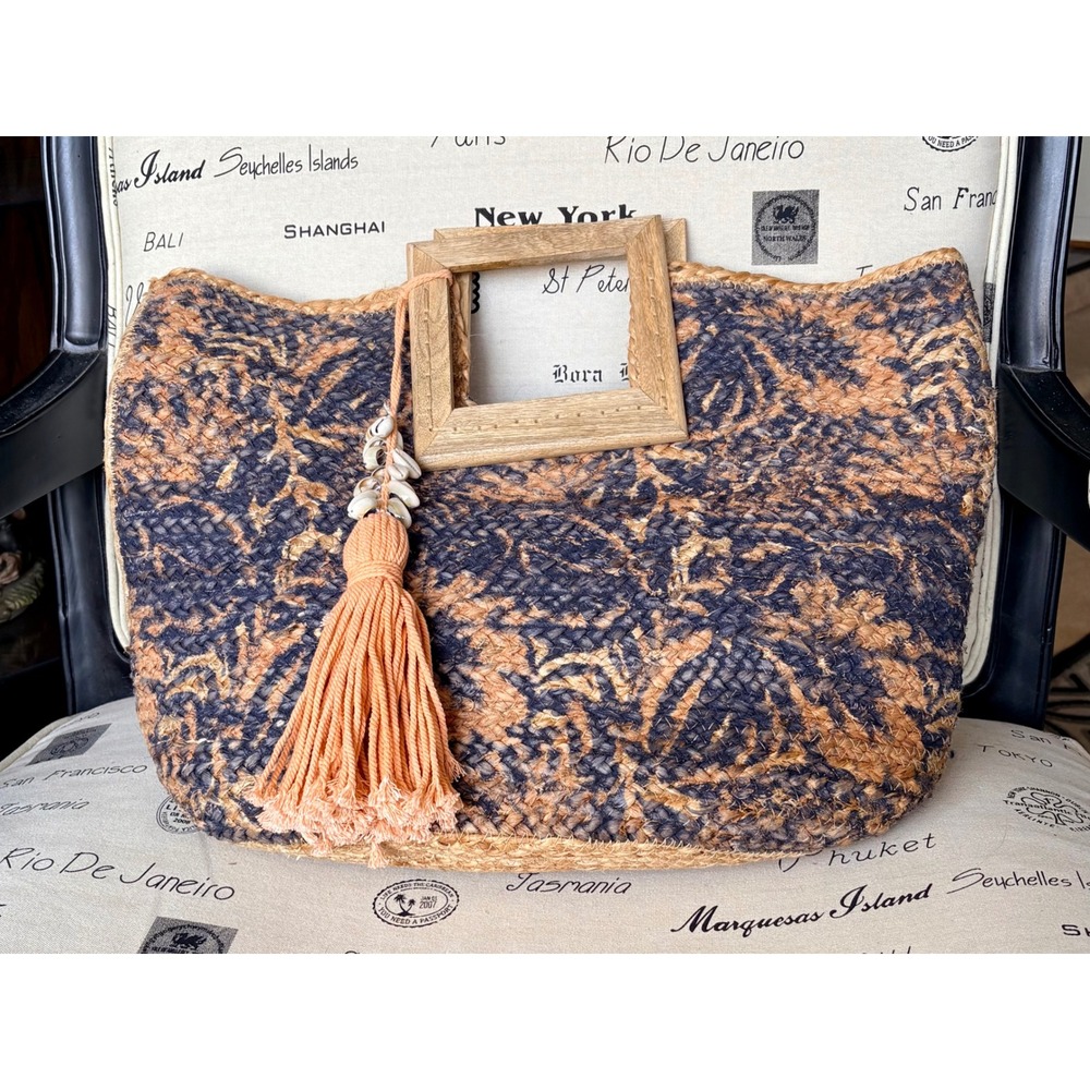 Woven Jute Floral Tote Bag Navy Tan Wood Handles Cowrie Shell Tassel India - Picture 2 of 13